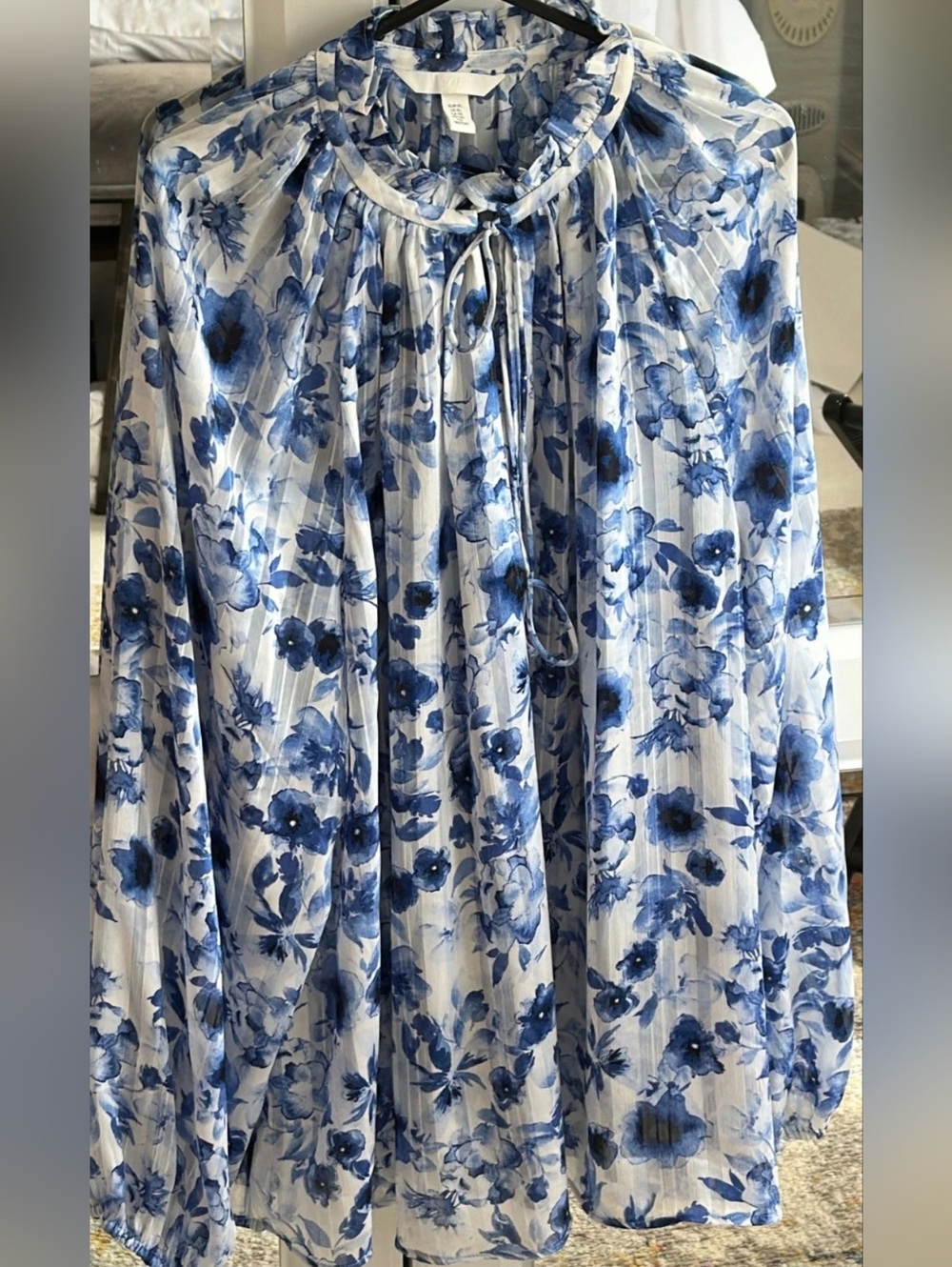 H&M White with Blue Floral Print Flowy Blouse